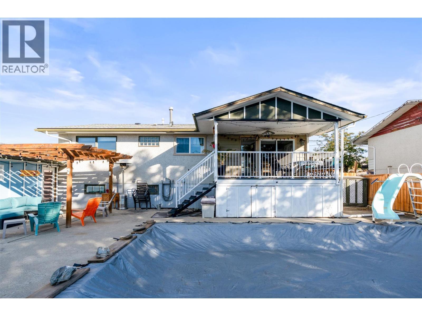 1400 30 Avenue, Vernon, BC - Outdoor