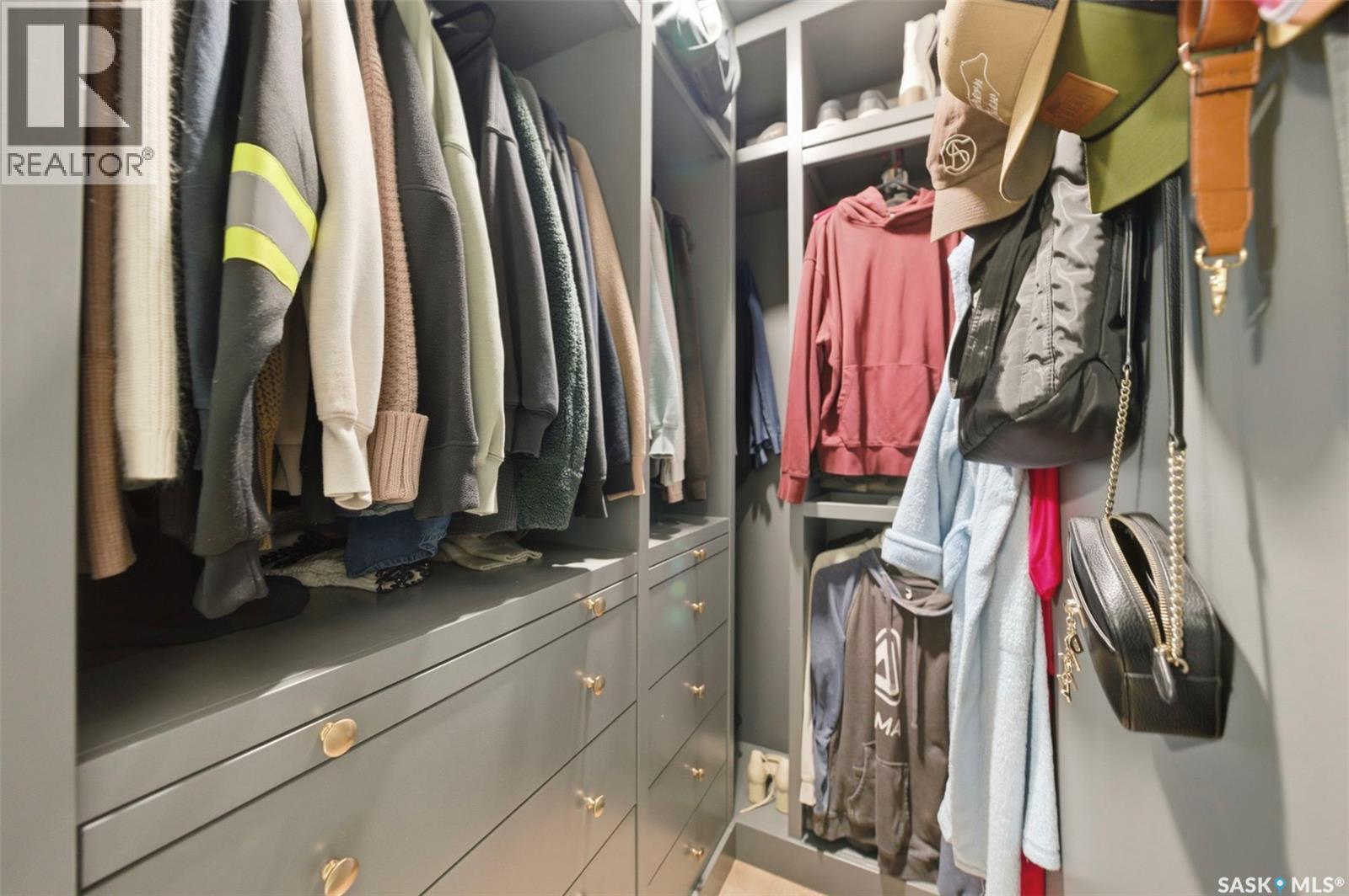 Wood-Sparrow Acreage, Vanscoy Rm No. 345, SK - Indoor With Storage