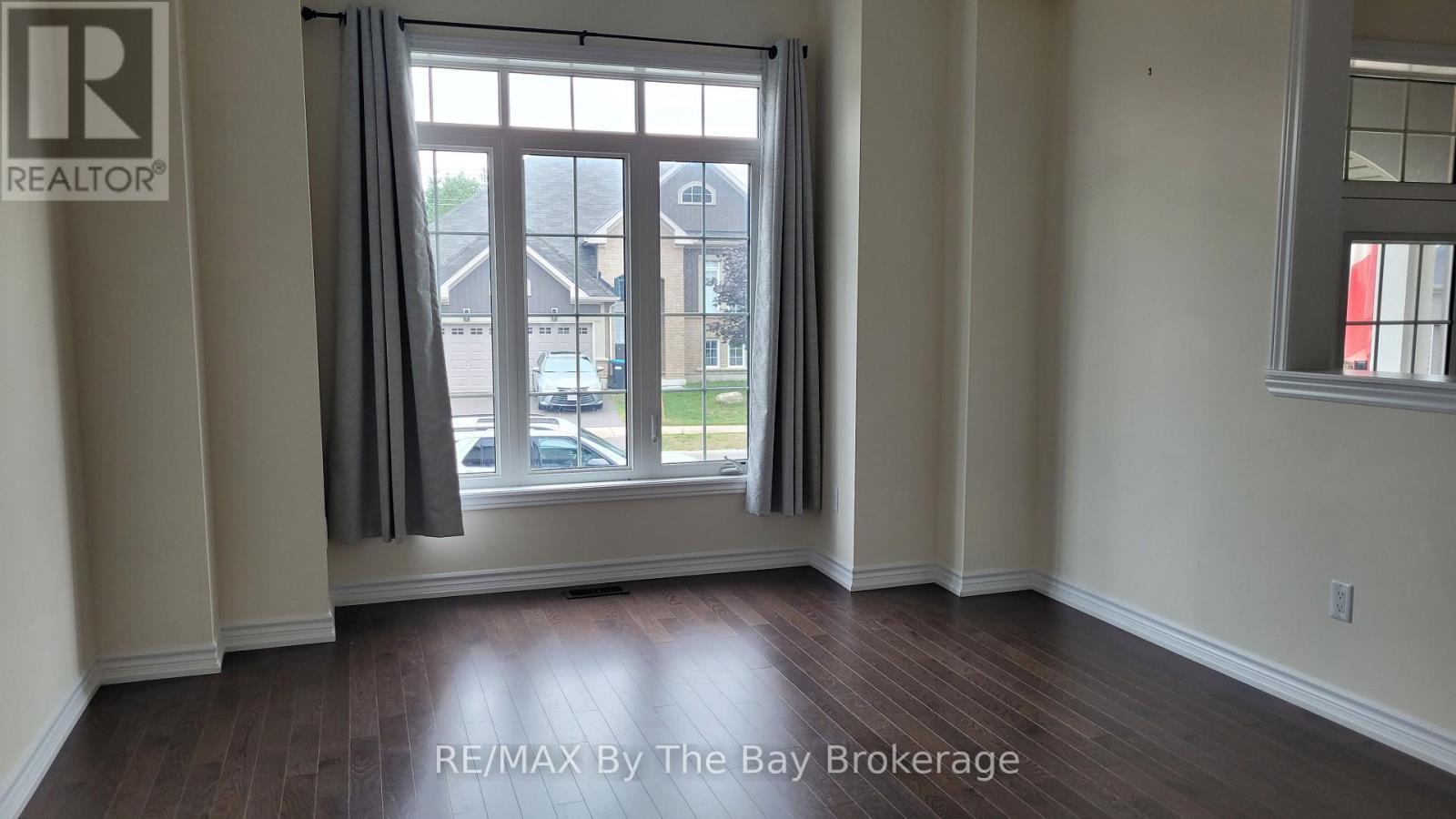 Dining Room - 218 Roy Drive, Clearview (Stayner), ON - Indoor Photo Showing Other Room