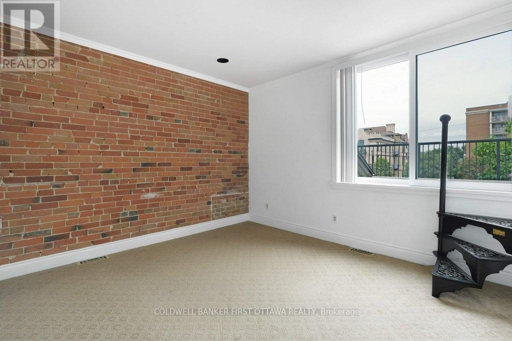 3rd Story Bedroom #3 with Entrance to Top Deck - 543 Besserer Street, Ottawa, ON - Indoor Photo Showing Other Room