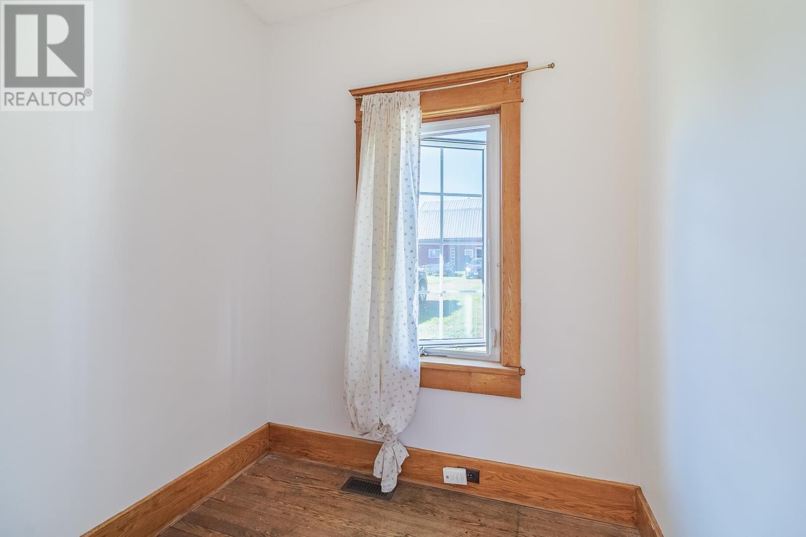 1621 Hwy 638 Hwy, Bruce Mines, ON - Indoor Photo Showing Other Room