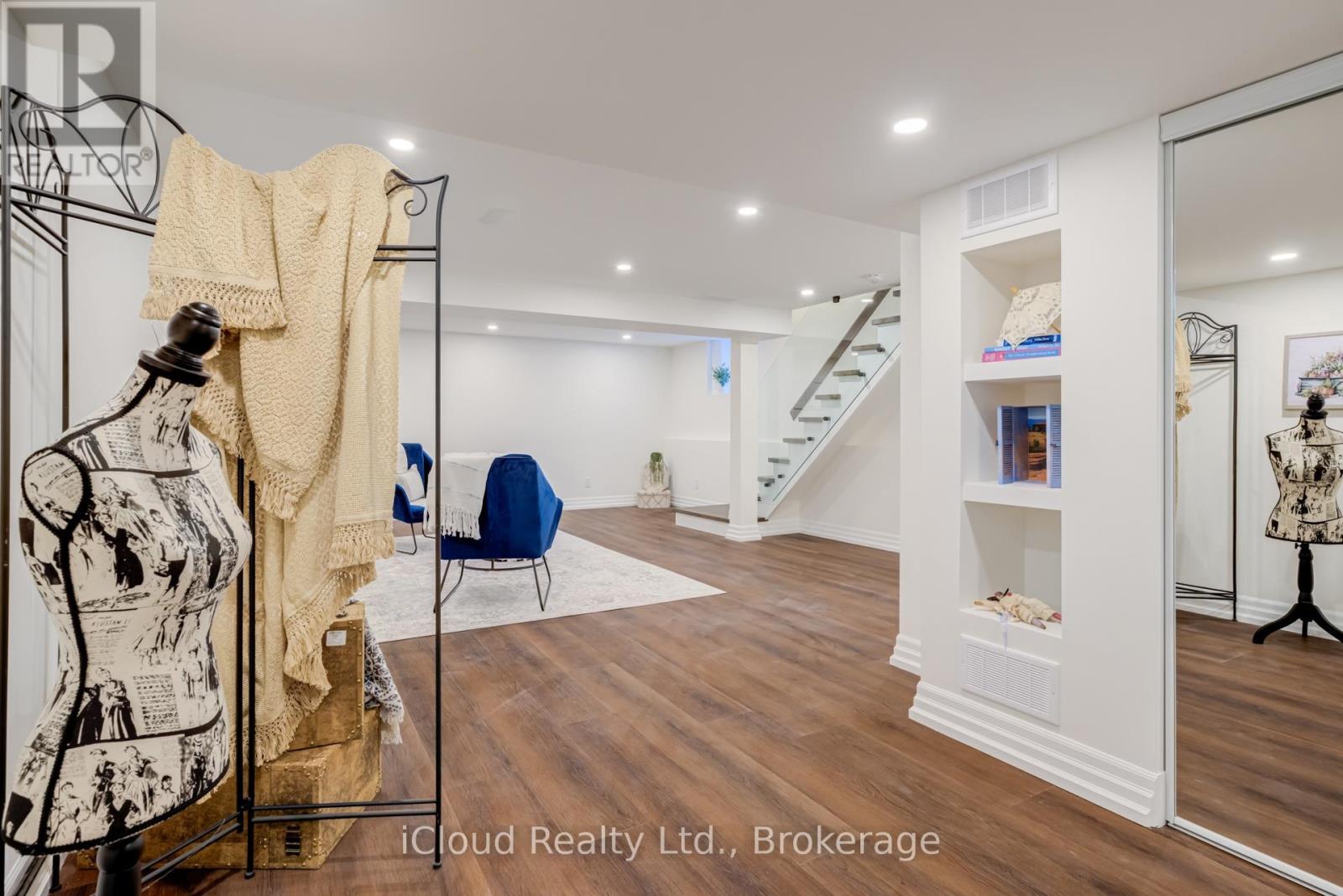 63 Zina Street, Orangeville, ON - Indoor Photo Showing Other Room