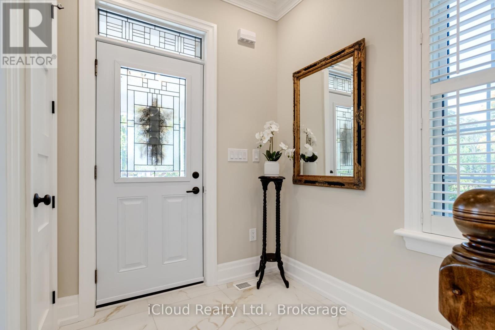 63 Zina Street, Orangeville, ON - Indoor Photo Showing Other Room