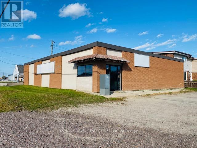 33 Brunelle Road N, Kapuskasing, ON