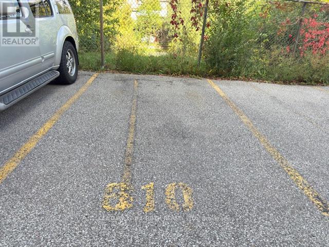 Out Side Parking 2 #610 - 610 - 50 Gulliver Road, Toronto, ON - Outdoor