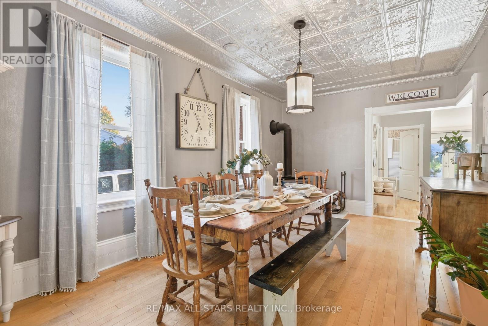 20 Keene Street, Scugog, ON - Indoor Photo Showing Dining Room