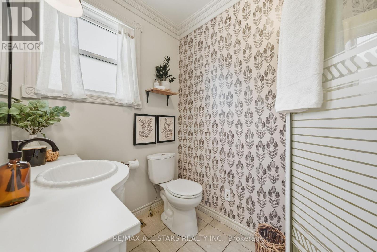 20 Keene Street, Scugog, ON - Indoor Photo Showing Bathroom