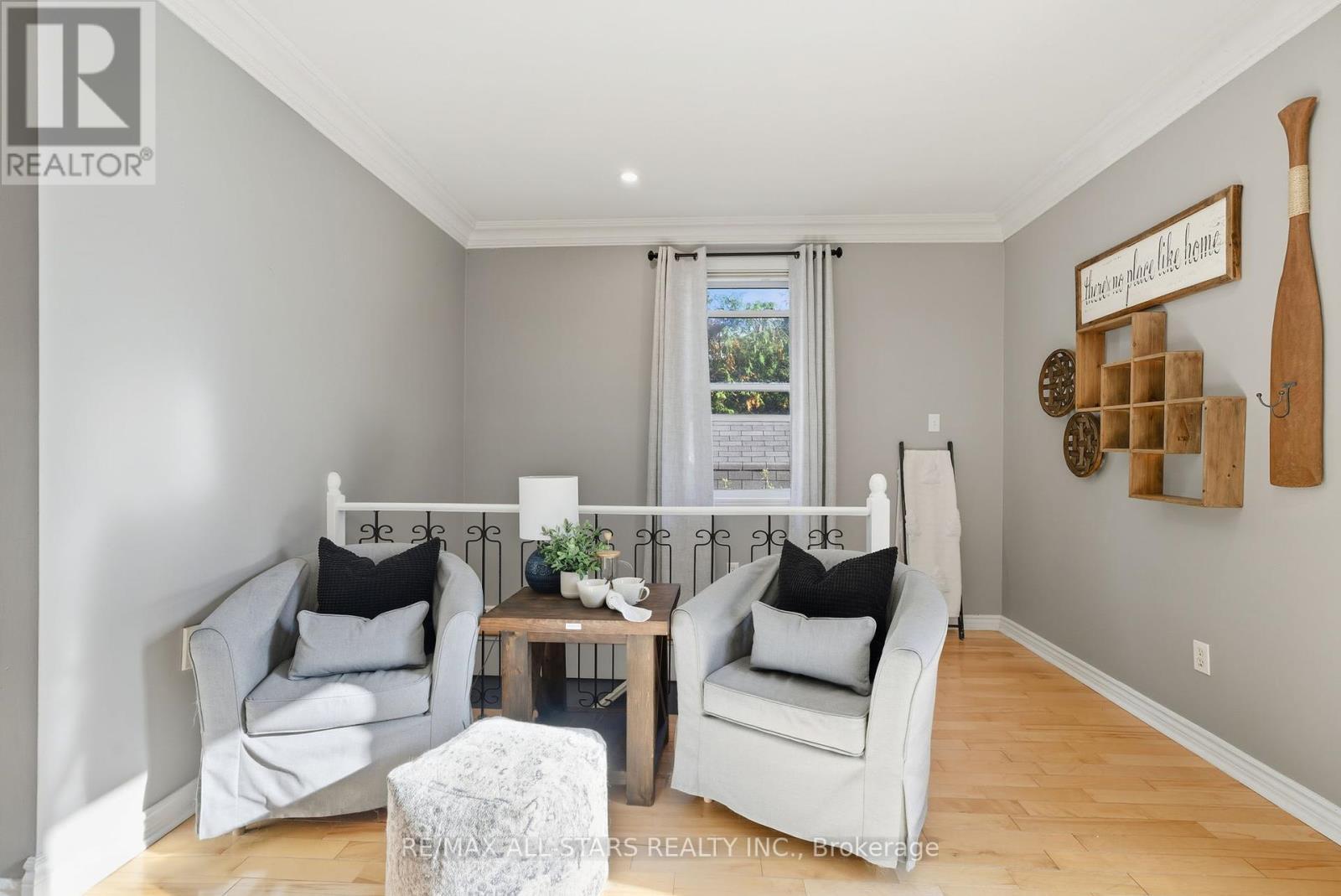 20 Keene Street, Scugog, ON - Indoor