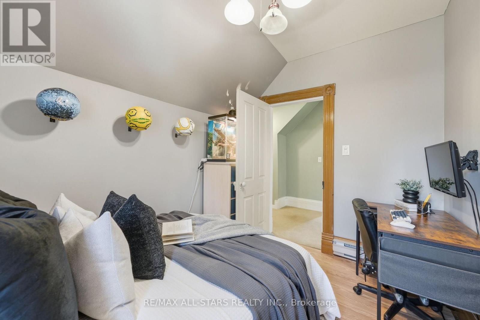 20 Keene Street, Scugog, ON - Indoor Photo Showing Other Room