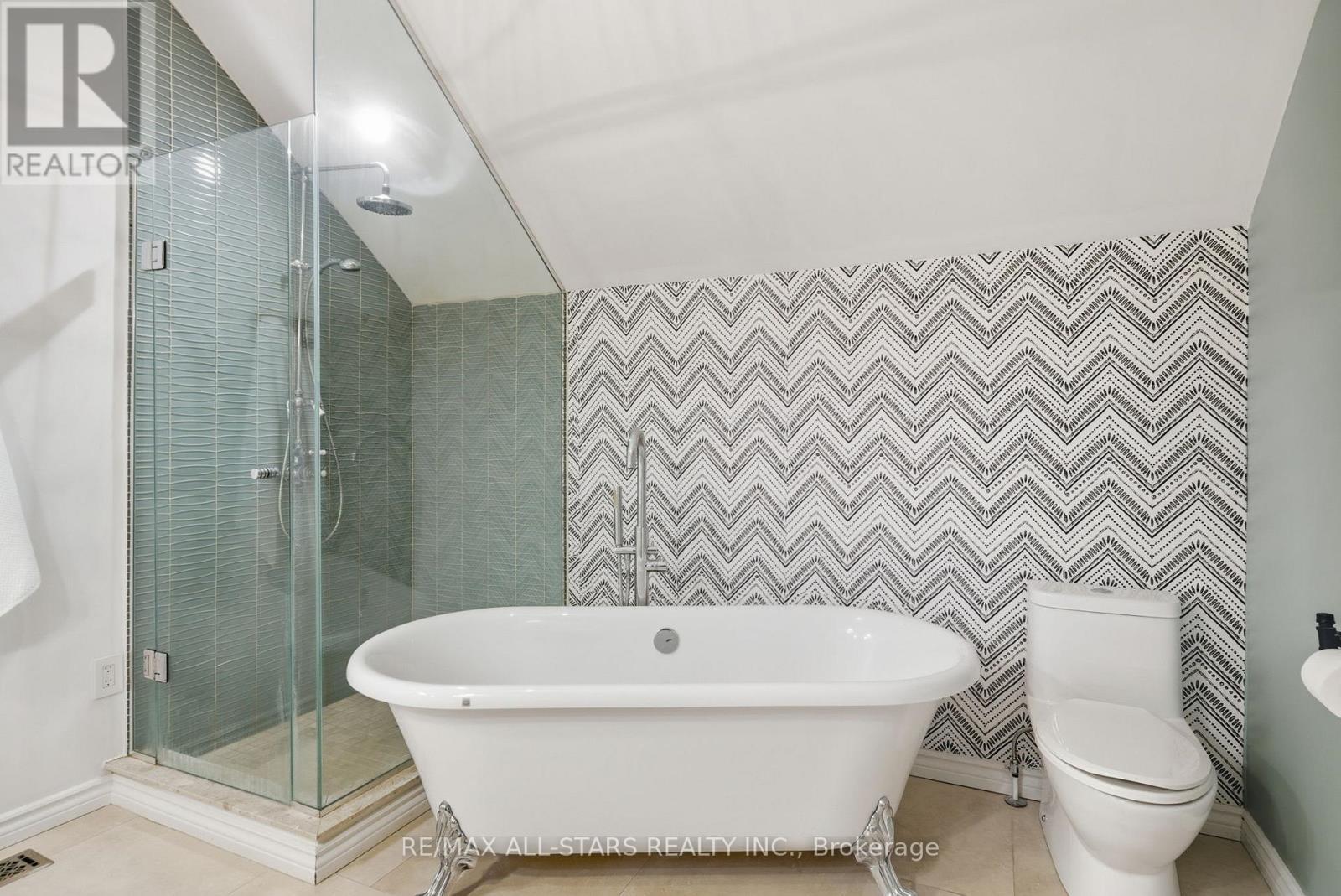 20 Keene Street, Scugog, ON - Indoor Photo Showing Bathroom