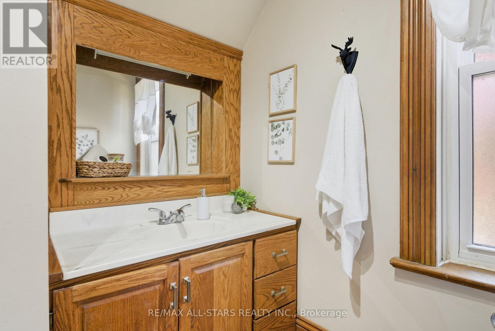 20 Keene Street, Scugog, ON - Indoor Photo Showing Bathroom