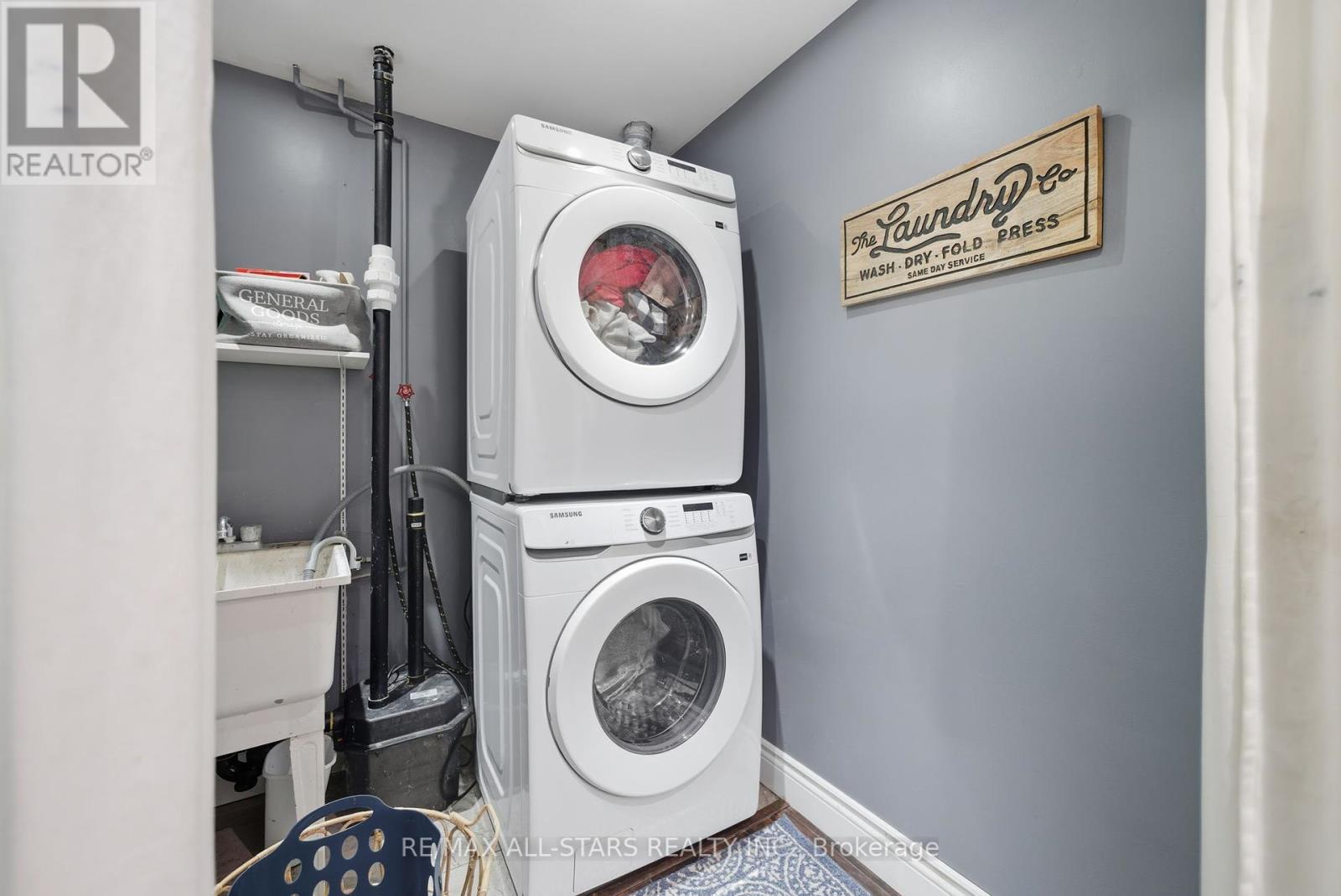 20 Keene Street, Scugog, ON - Indoor Photo Showing Laundry Room