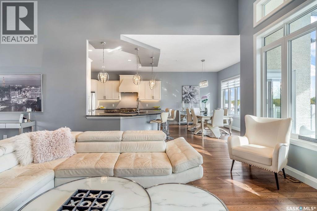 85 Hanley Way, Edenwold Rm No.158, SK - Indoor Photo Showing Living Room