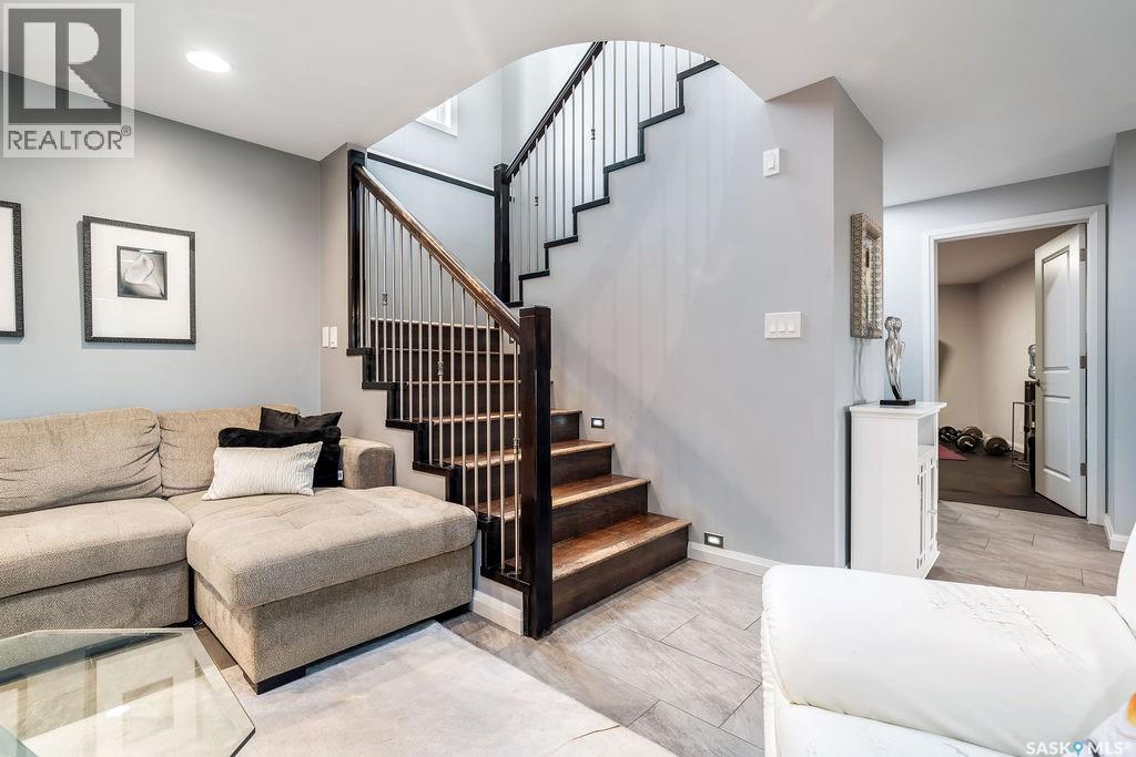 85 Hanley Way, Edenwold Rm No.158, SK - Indoor Photo Showing Living Room