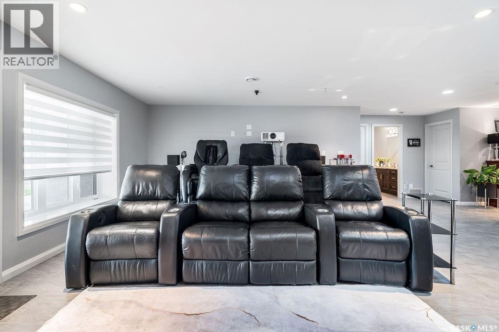 85 Hanley Way, Edenwold Rm No.158, SK - Indoor Photo Showing Living Room