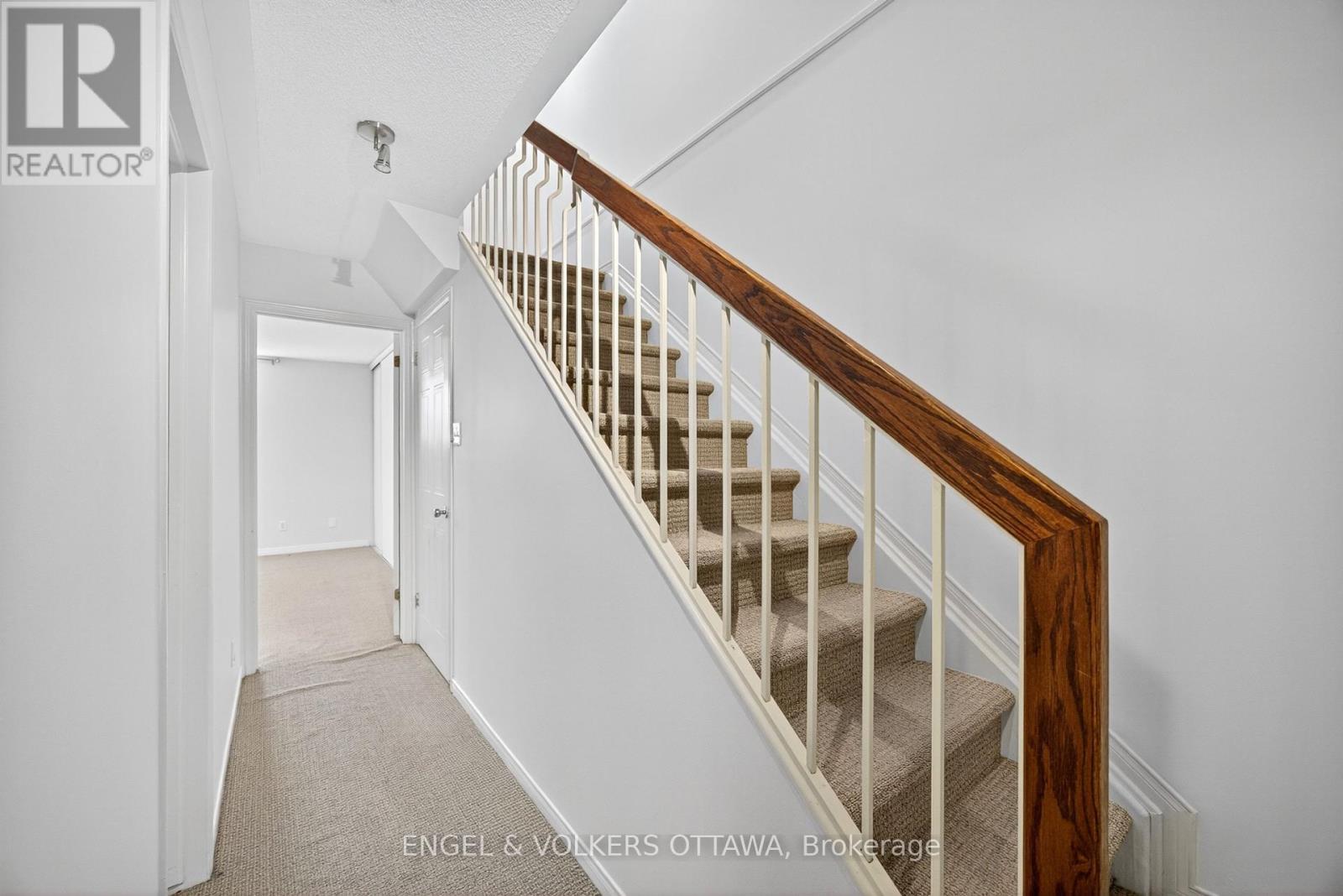 294 - 294 Gloucester Street, Ottawa, ON - Indoor Photo Showing Other Room