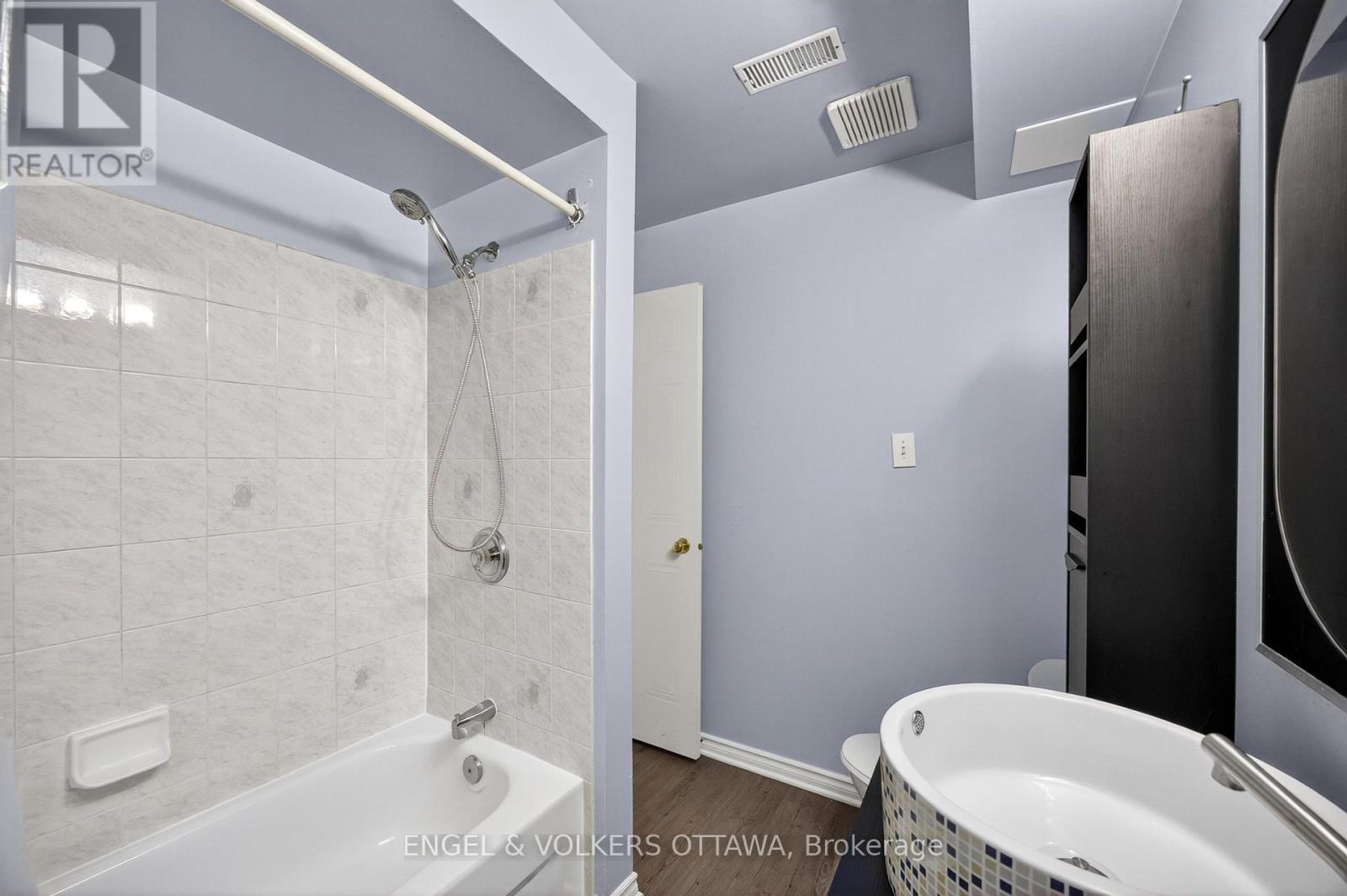 294 - 294 Gloucester Street, Ottawa, ON - Indoor Photo Showing Bathroom