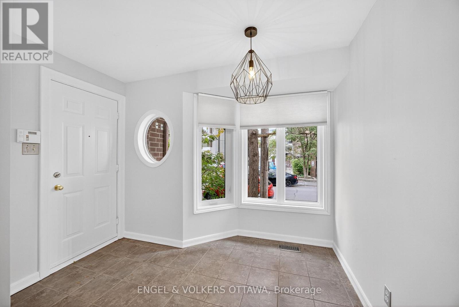 294 - 294 Gloucester Street, Ottawa, ON - Indoor Photo Showing Other Room