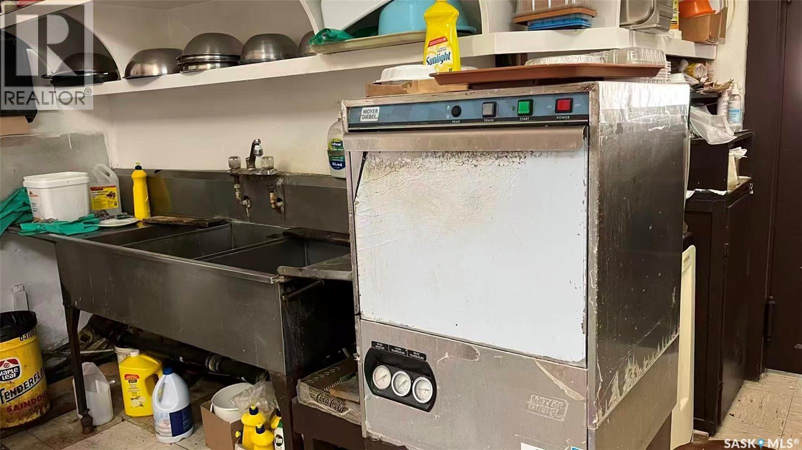 215 Main Street, Oxbow, SK