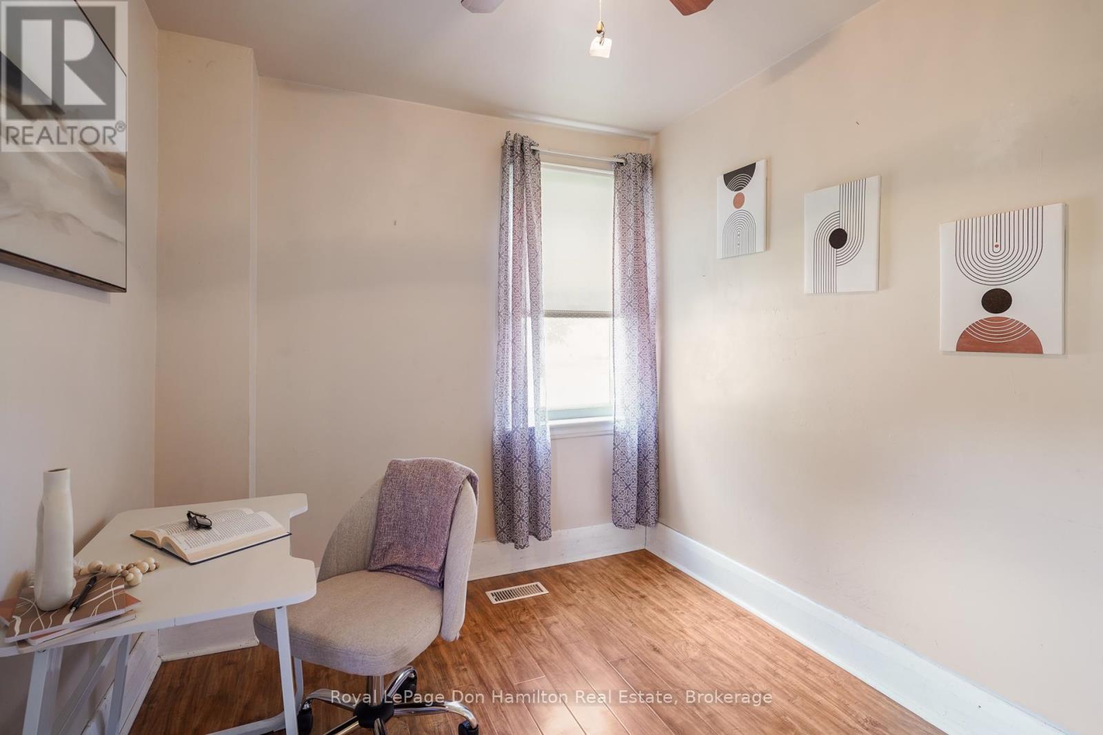 21 Elgin Street, Southwest Middlesex (Appin), ON - Indoor Photo Showing Other Room