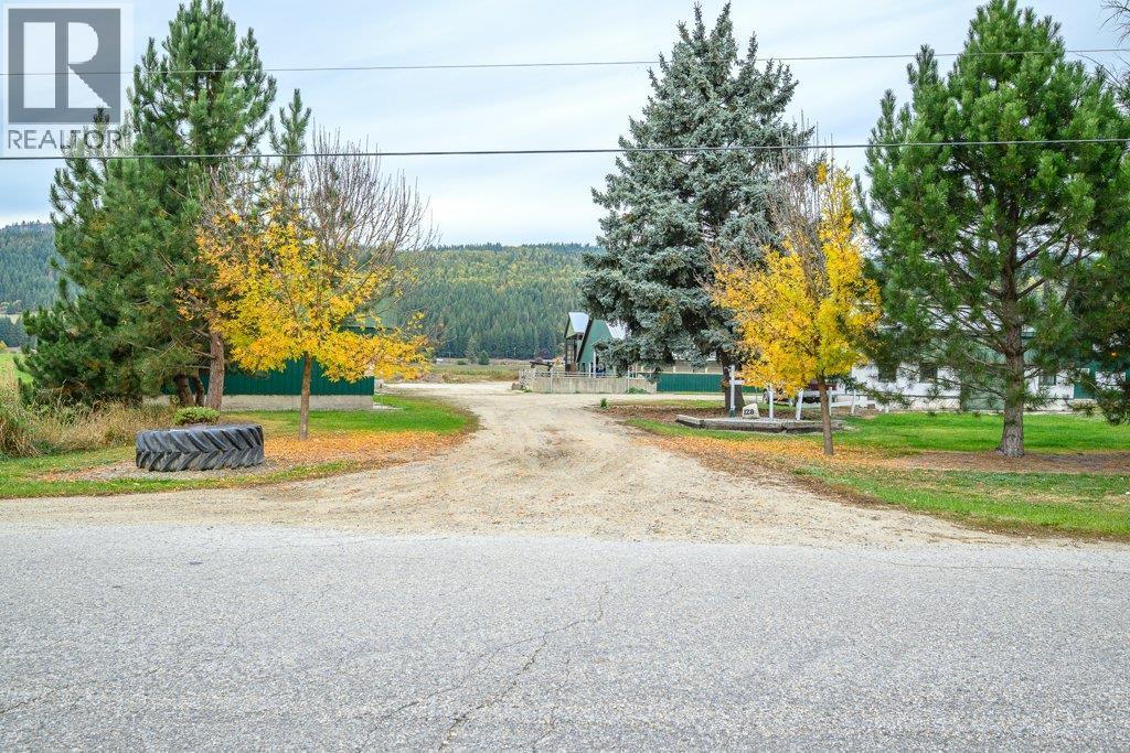 128 Grindrod Westside Road, Grindrod, BC