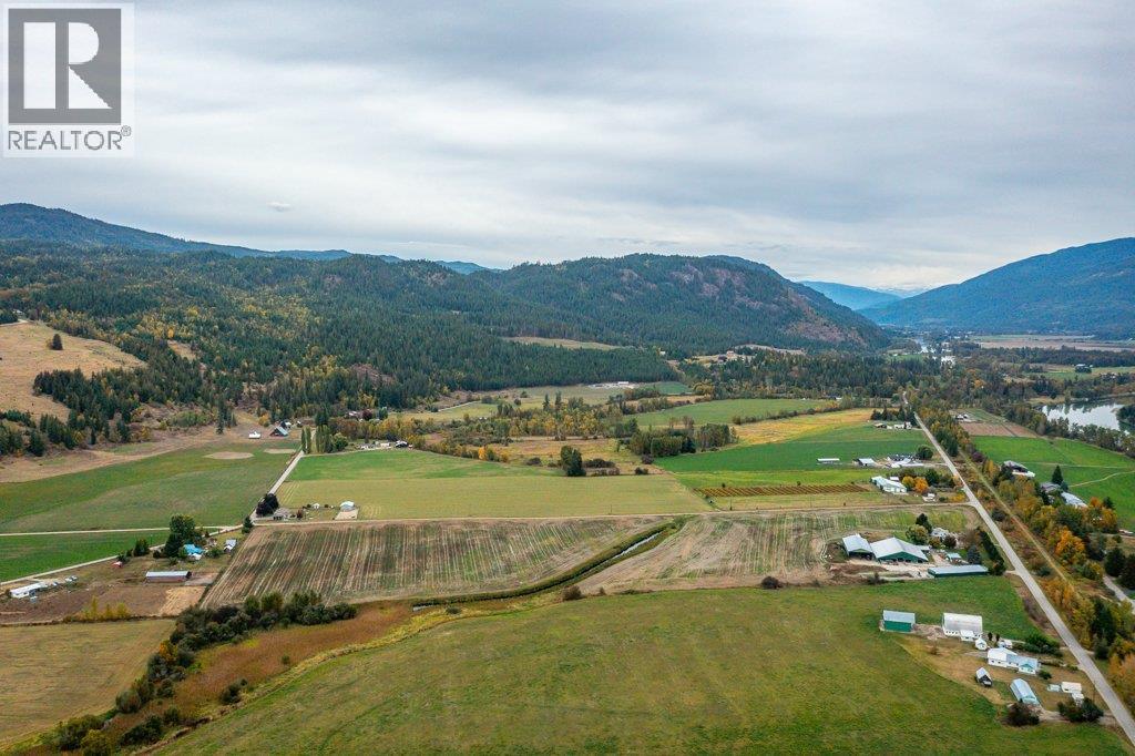 128 Grindrod Westside Road, Grindrod, BC