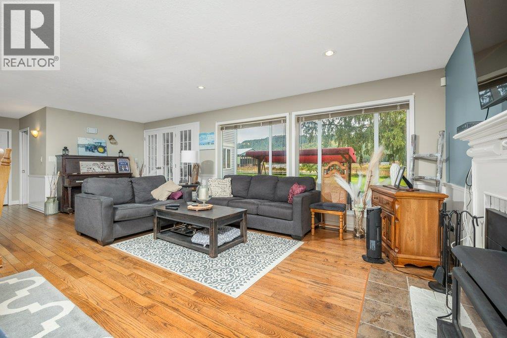 128 Grindrod Westside Road, Grindrod, BC