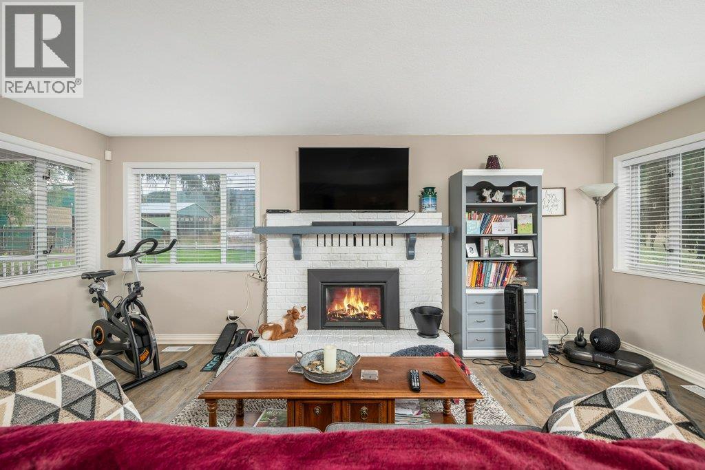 128 Grindrod Westside Road, Grindrod, BC