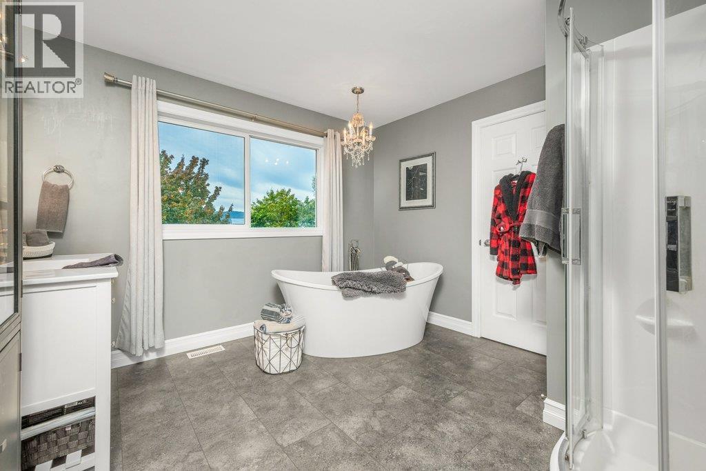 128 Grindrod Westside Road, Grindrod, BC