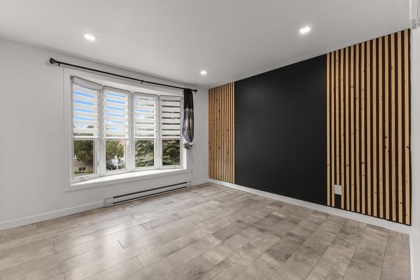 Primary bedroom - 1961 Rue De Coblence, Laval (Vimont), QC - Indoor Photo Showing Other Room