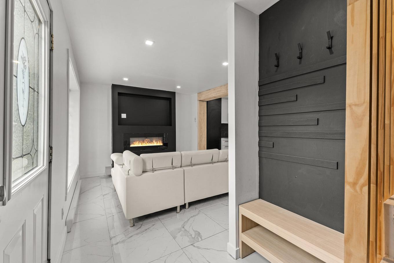 Aerial photo - 1961 Rue De Coblence, Laval (Vimont), QC - Indoor Photo Showing Other Room