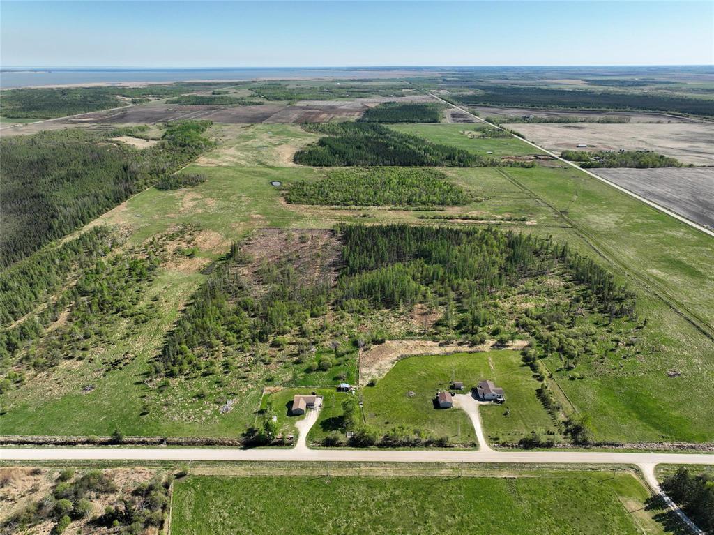 21050 144 Road Ne, Riverton, MB - Outdoor With View
