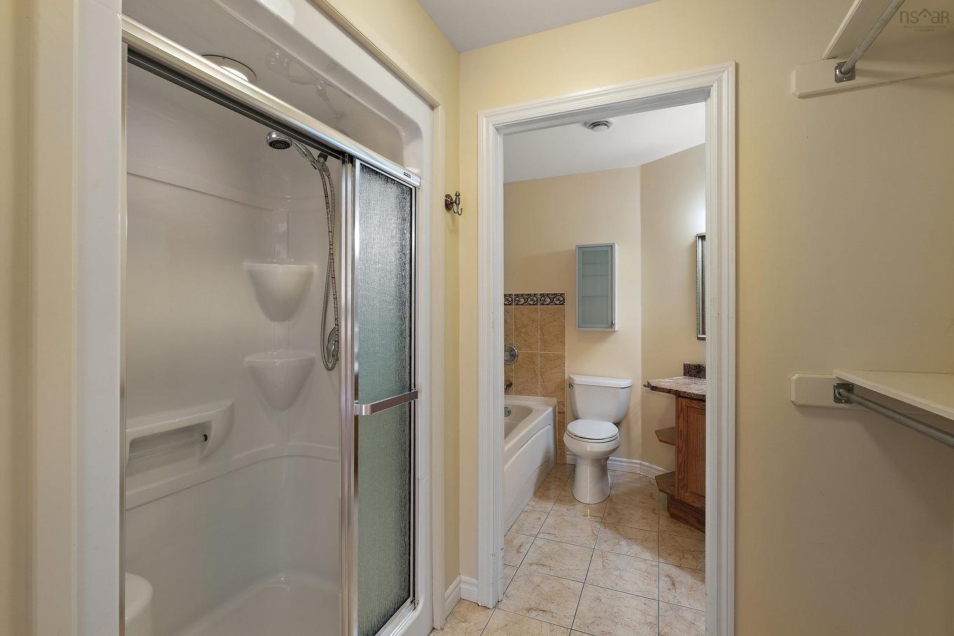 207 114 Regency Park Drive, Halifax, NS