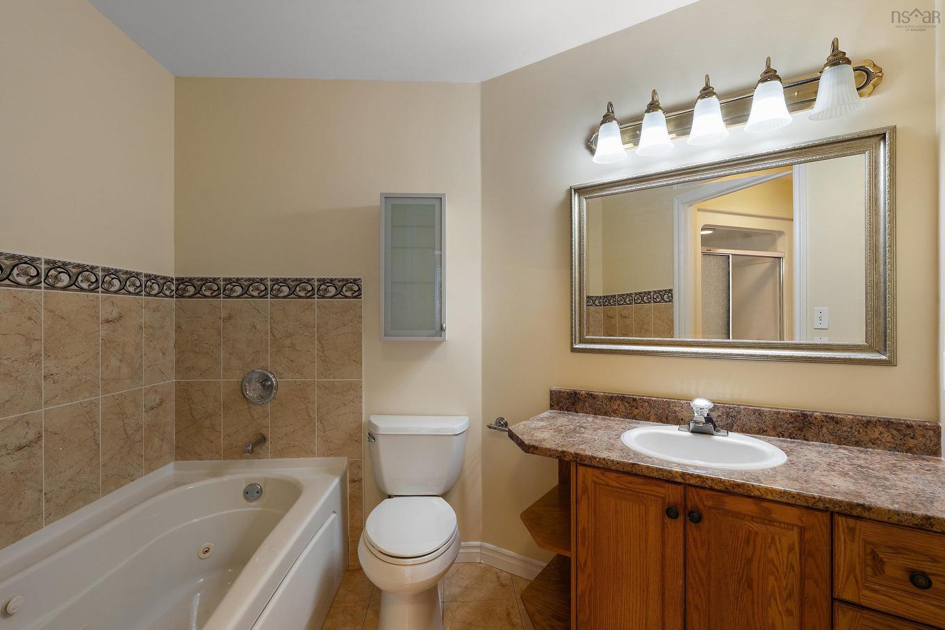 207 114 Regency Park Drive, Halifax, NS