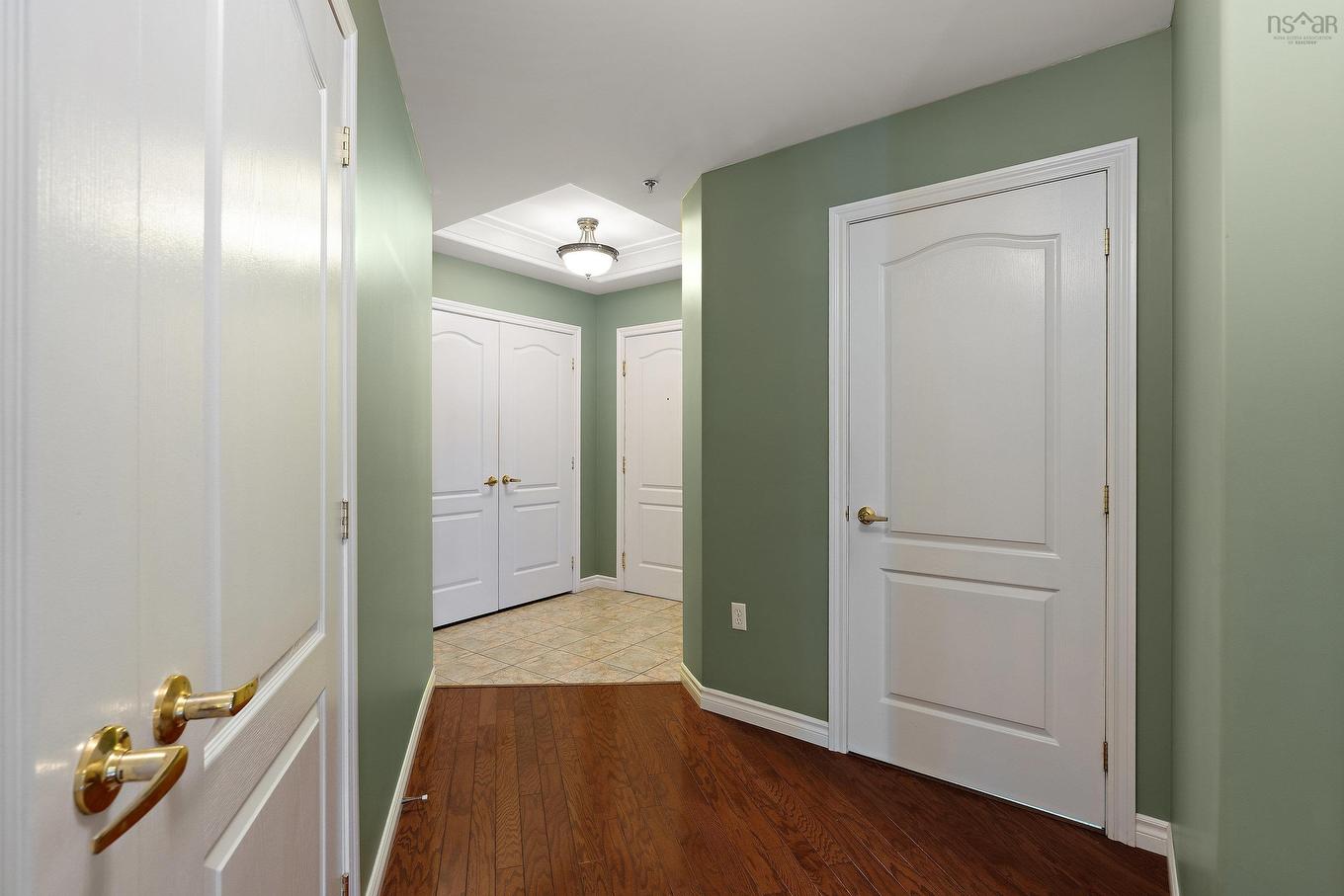 207 114 Regency Park Drive, Halifax, NS