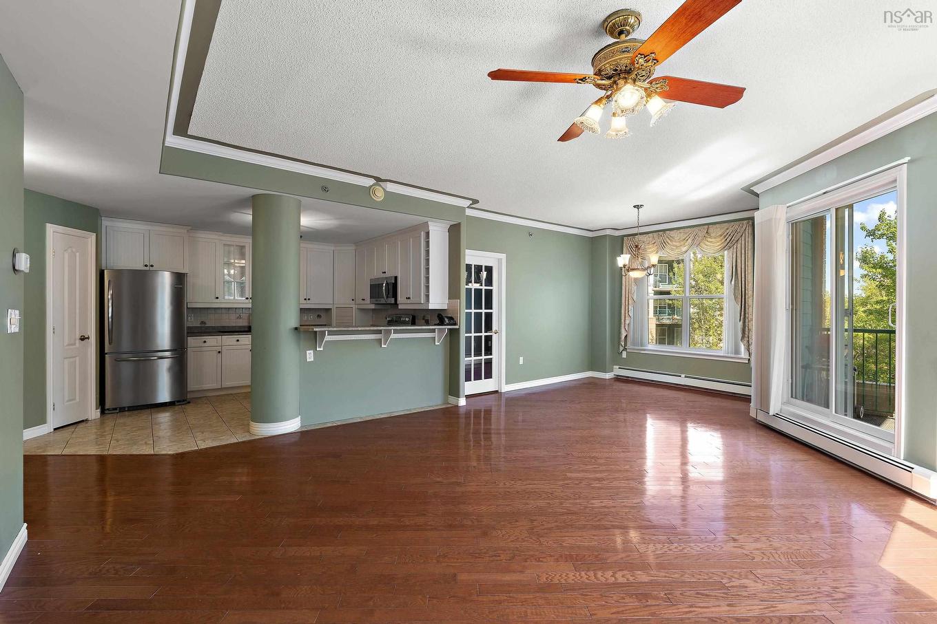 207 114 Regency Park Drive, Halifax, NS