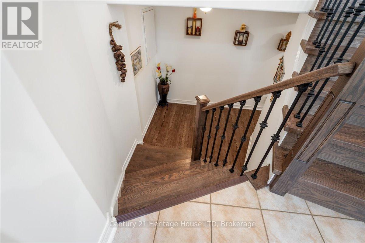 125 Gretel Place, Welland (N. Welland), ON - Indoor Photo Showing Other Room