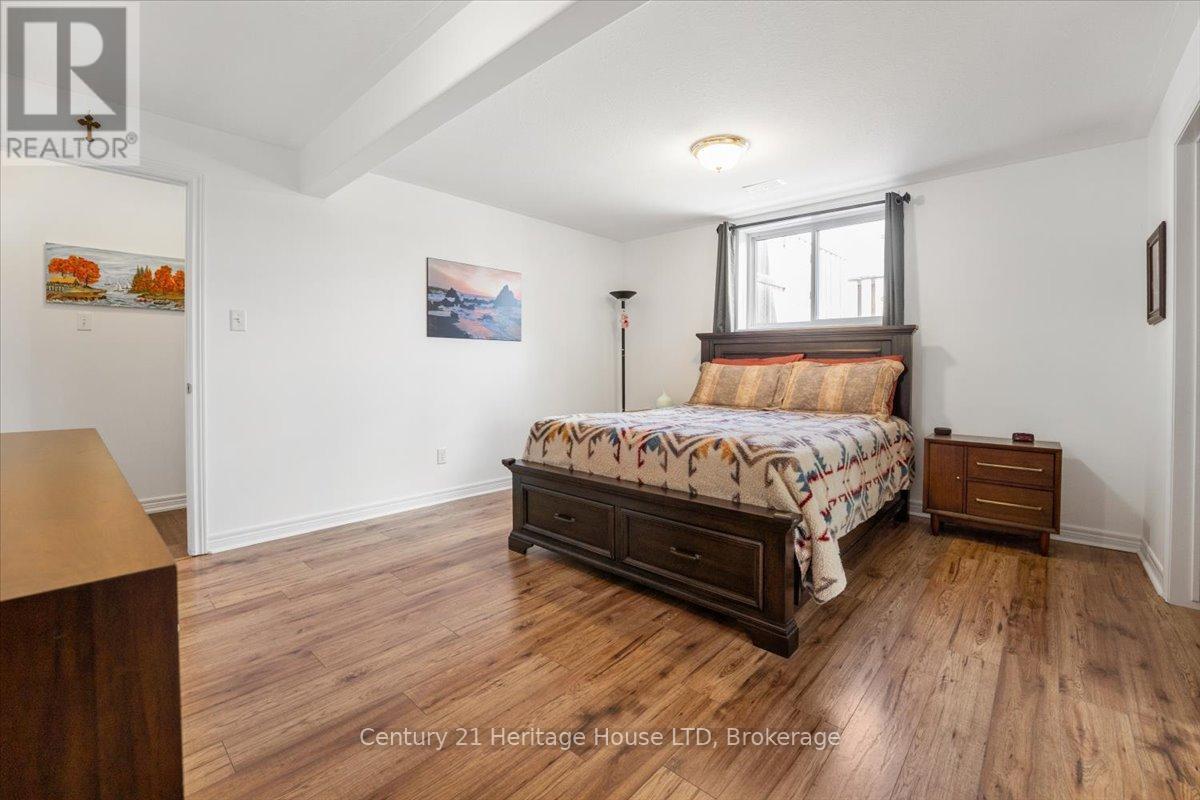 125 Gretel Place, Welland (N. Welland), ON - Indoor Photo Showing Bedroom