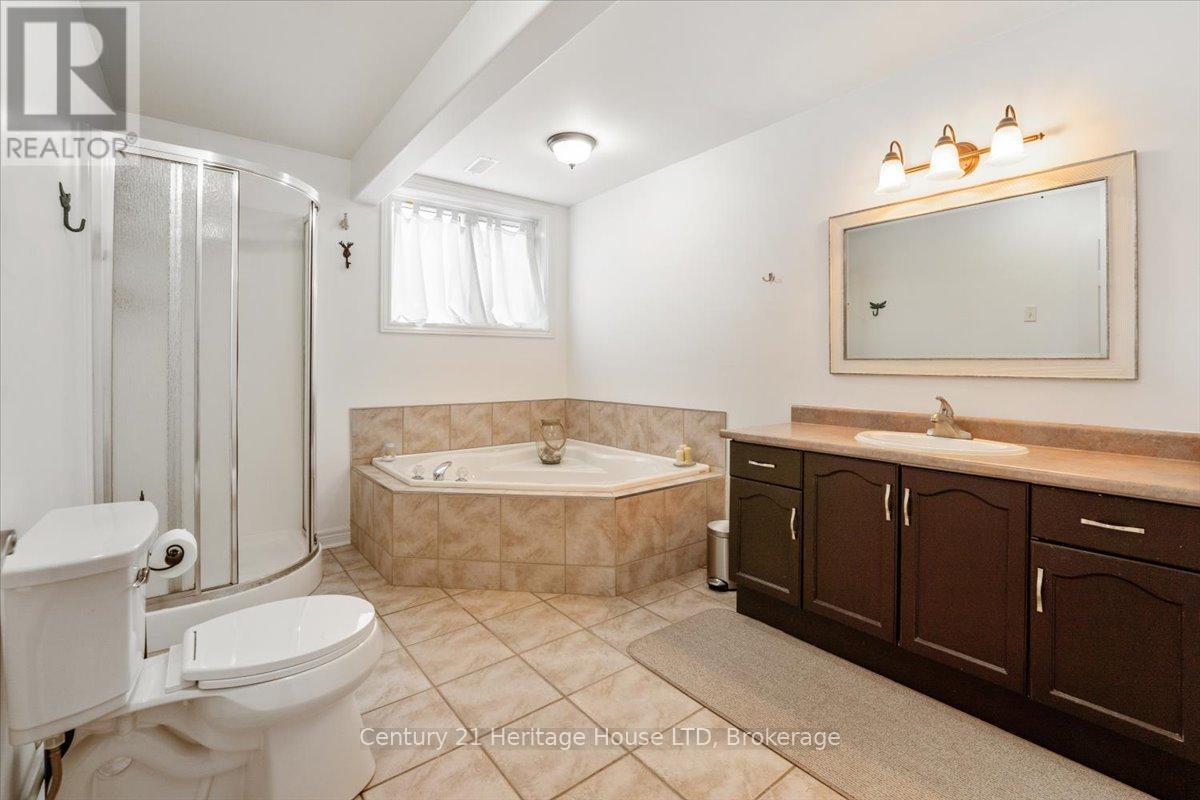 125 Gretel Place, Welland (N. Welland), ON - Indoor Photo Showing Bathroom