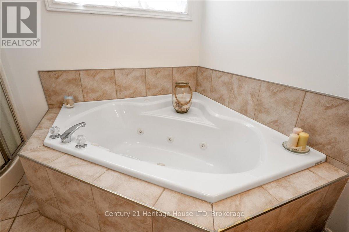 125 Gretel Place, Welland (N. Welland), ON - Indoor Photo Showing Bathroom