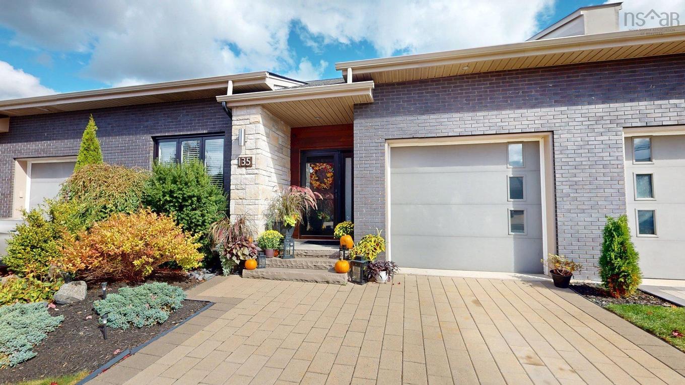 135 Bradford Place, Bedford, NS