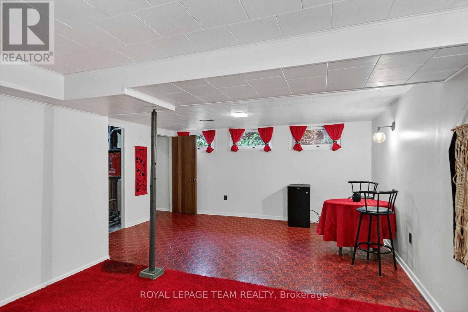 46 Quinpool Crescent, Ottawa, ON - Indoor