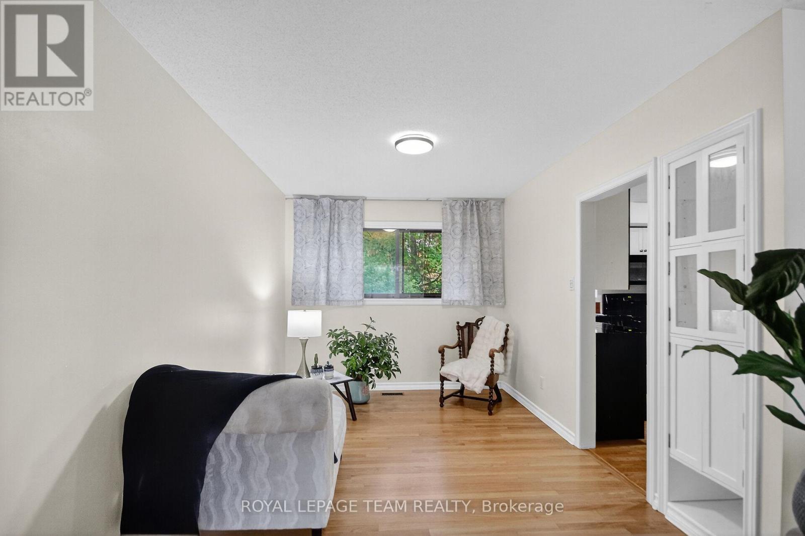 Dining room - 46 Quinpool Crescent, Ottawa, ON - Indoor