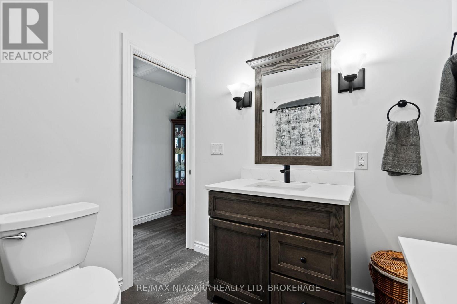 2837 Firelane 4, Port Colborne (Sherkston), ON - Indoor Photo Showing Bathroom