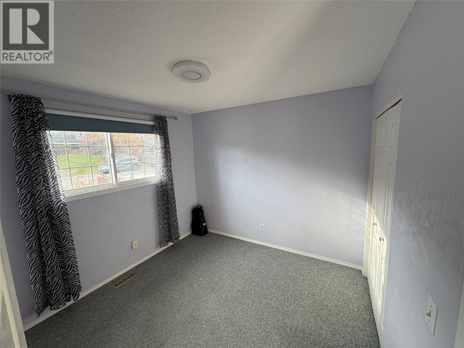 166 Robson Drive, Kamloops, BC - Indoor Photo Showing Other Room
