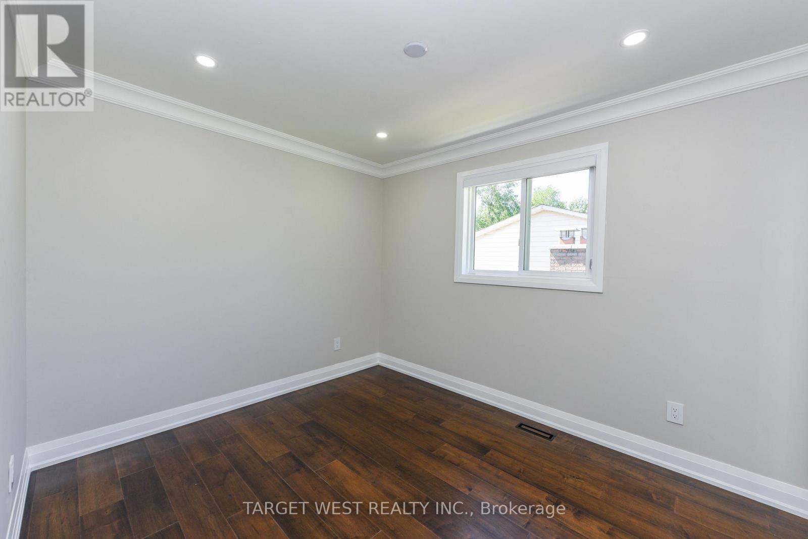 1263 Crestdale Road, Mississauga, ON - Indoor Photo Showing Other Room