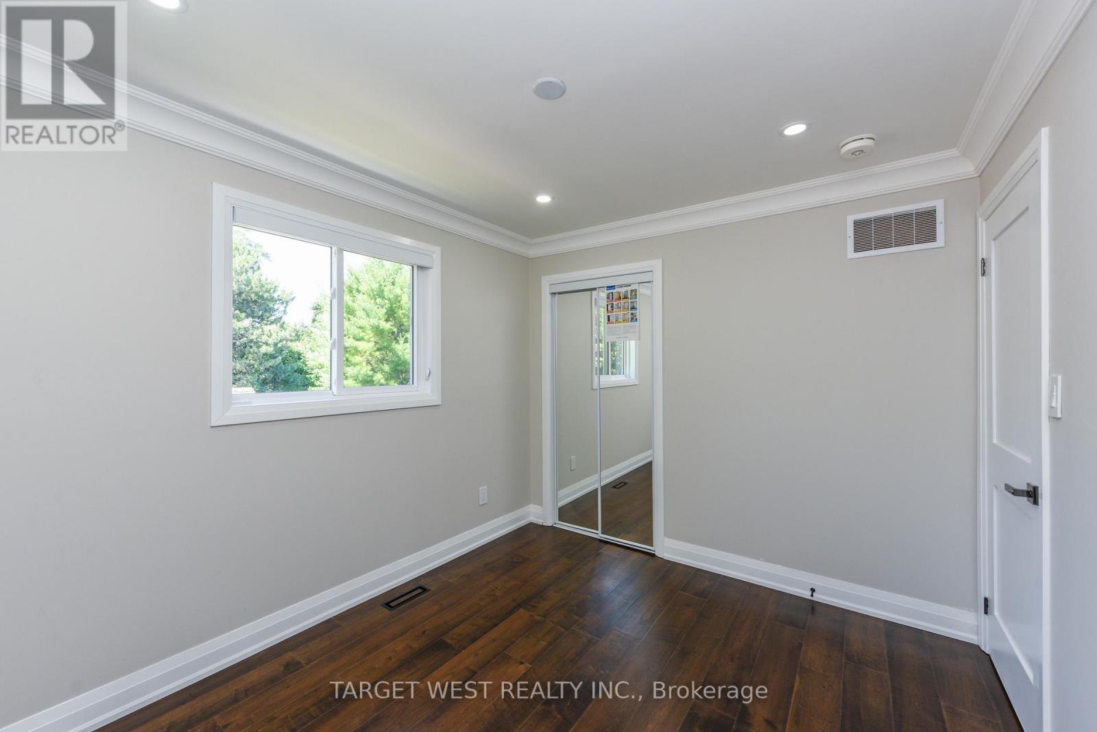 1263 Crestdale Road, Mississauga, ON - Indoor Photo Showing Other Room