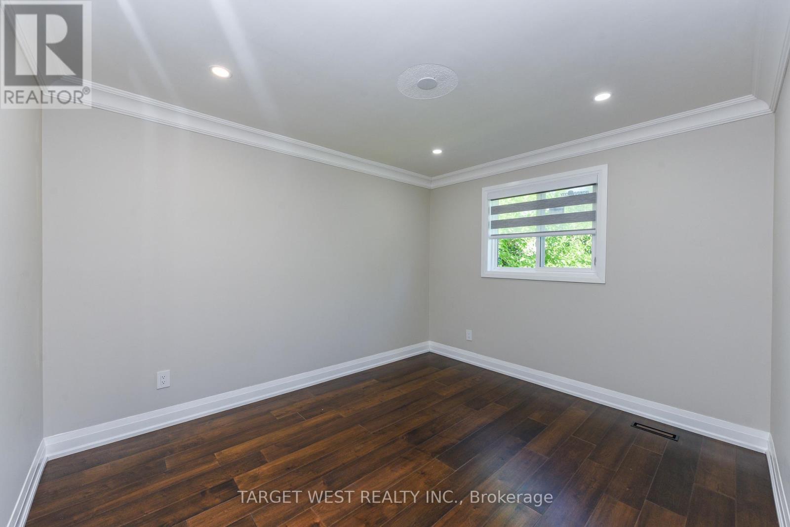 1263 Crestdale Road, Mississauga, ON - Indoor Photo Showing Other Room