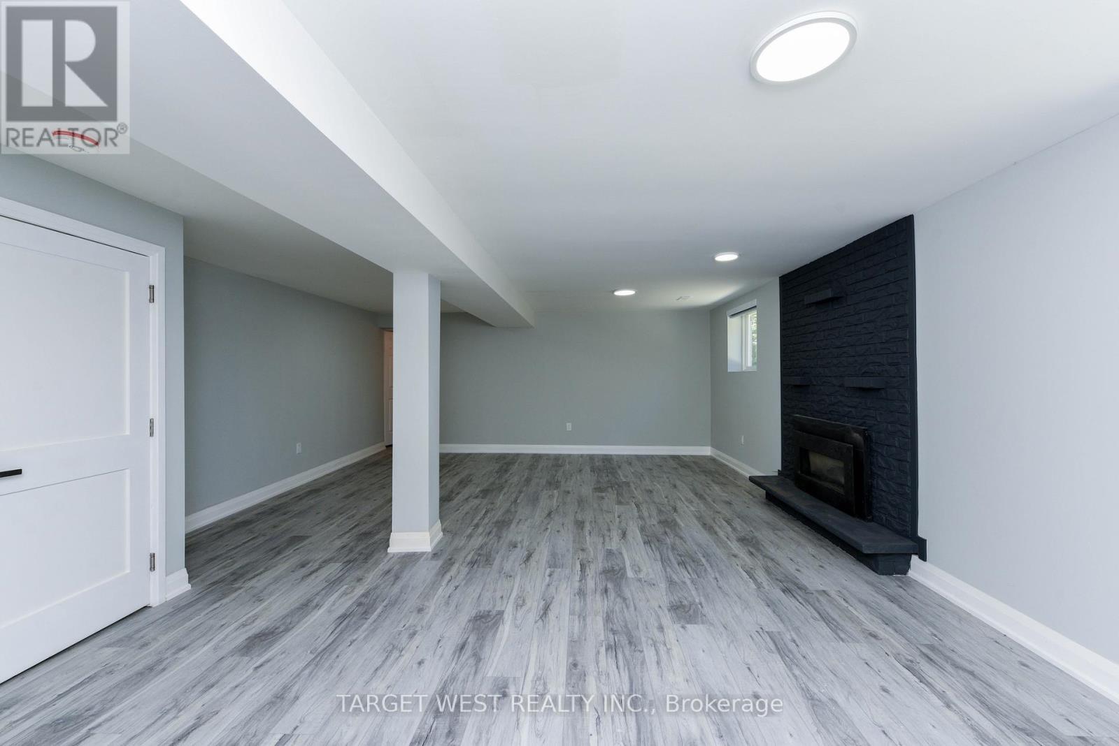 1263 Crestdale Road, Mississauga, ON - Indoor Photo Showing Other Room