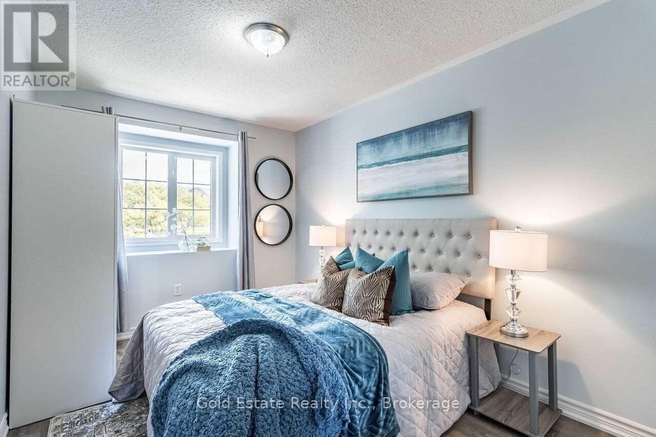 45 Rotunda Street, Brampton, ON - Indoor Photo Showing Bedroom